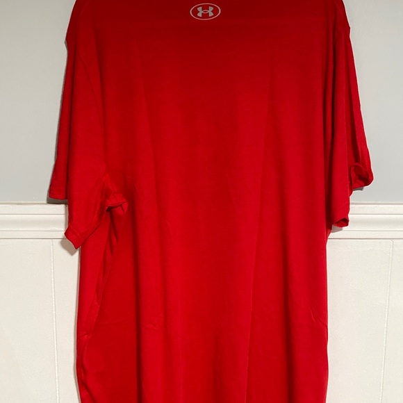BOLD & FUN SS SHIRT SIZE 3XL LOOSE FIT NWT UNDER ARMOUR - Picture 3 of 3